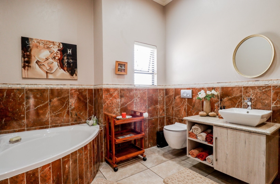 4 Bedroom Property for Sale in Melodie North West